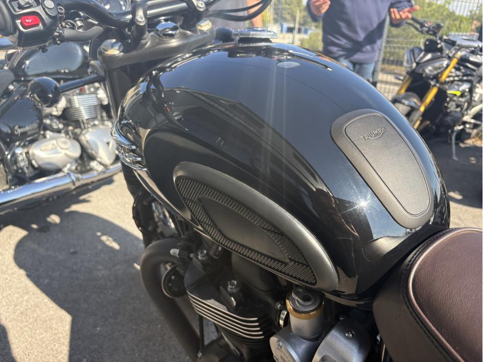 TRIUMPH Bonneville T120 Black