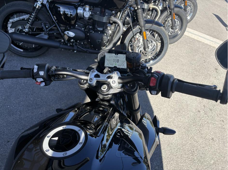 TRIUMPH STREET TRIPLE 765 RS