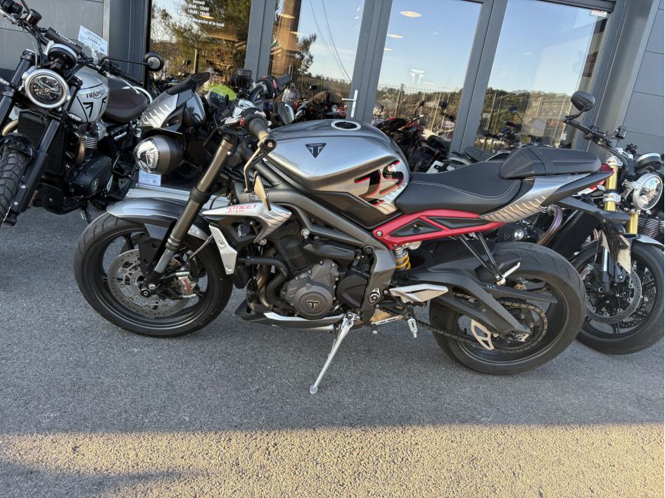 TRIUMPH STREET TRIPLE 765 RS