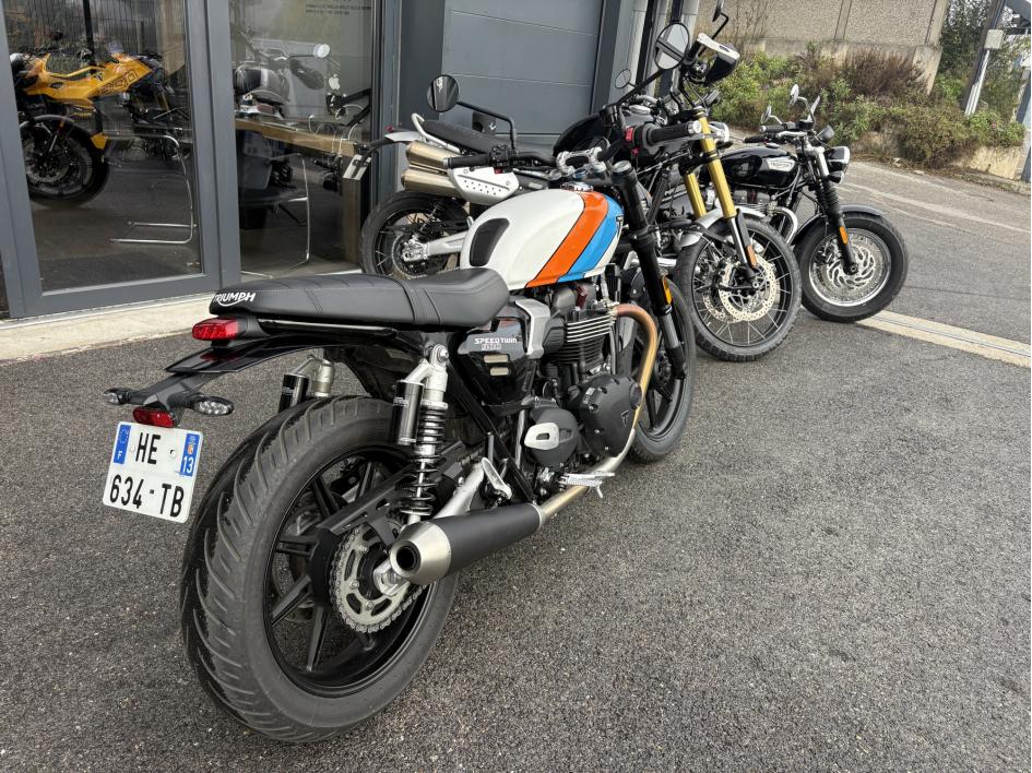 TRIUMPH SPEED TWIN 900 A2