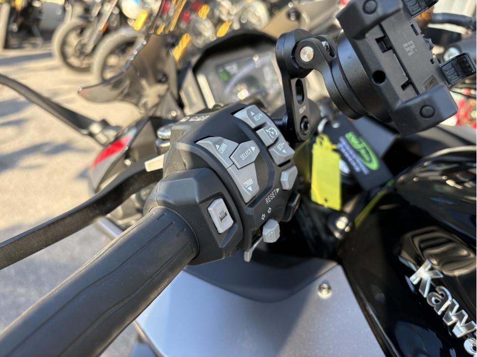 KAWASAKI NINJA 1000 SX
