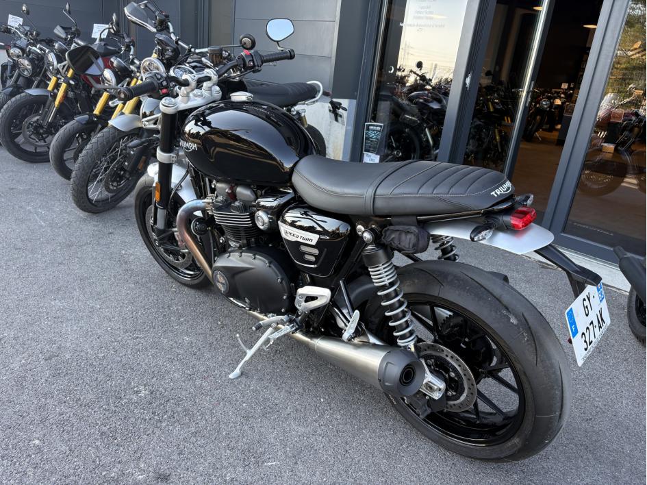 TRIUMPH SPEED TWIN 1200