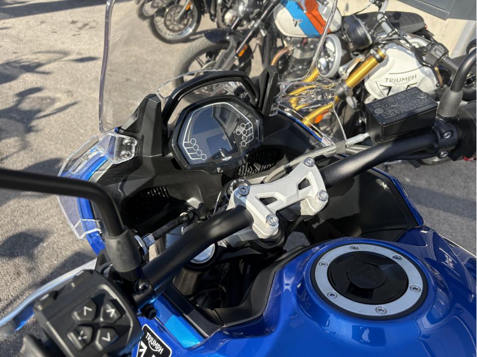 TRIUMPH TIGER SPORT 800