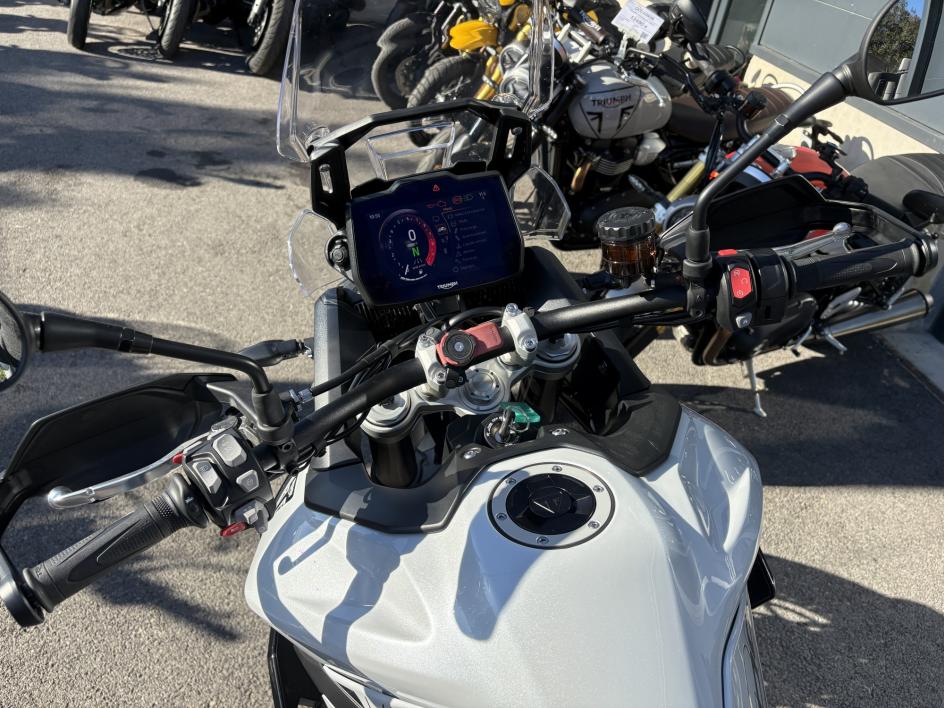 TRIUMPH Tiger 900 GT PRO A2