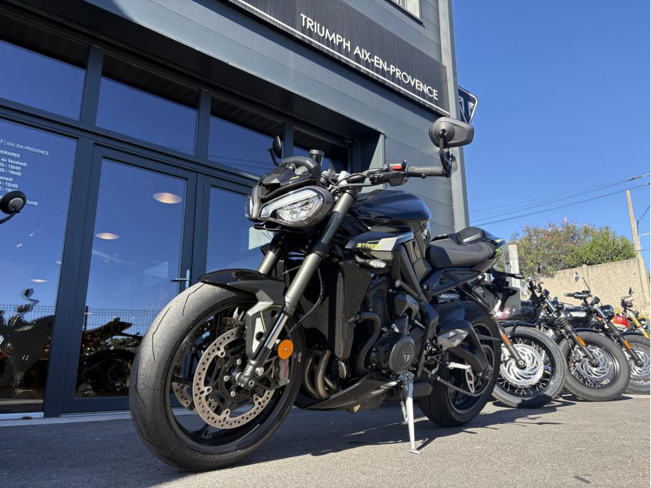 TRIUMPH STREET TRIPLE 765 RS