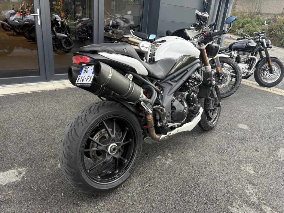 TRIUMPH SPEED TRIPLE 1050