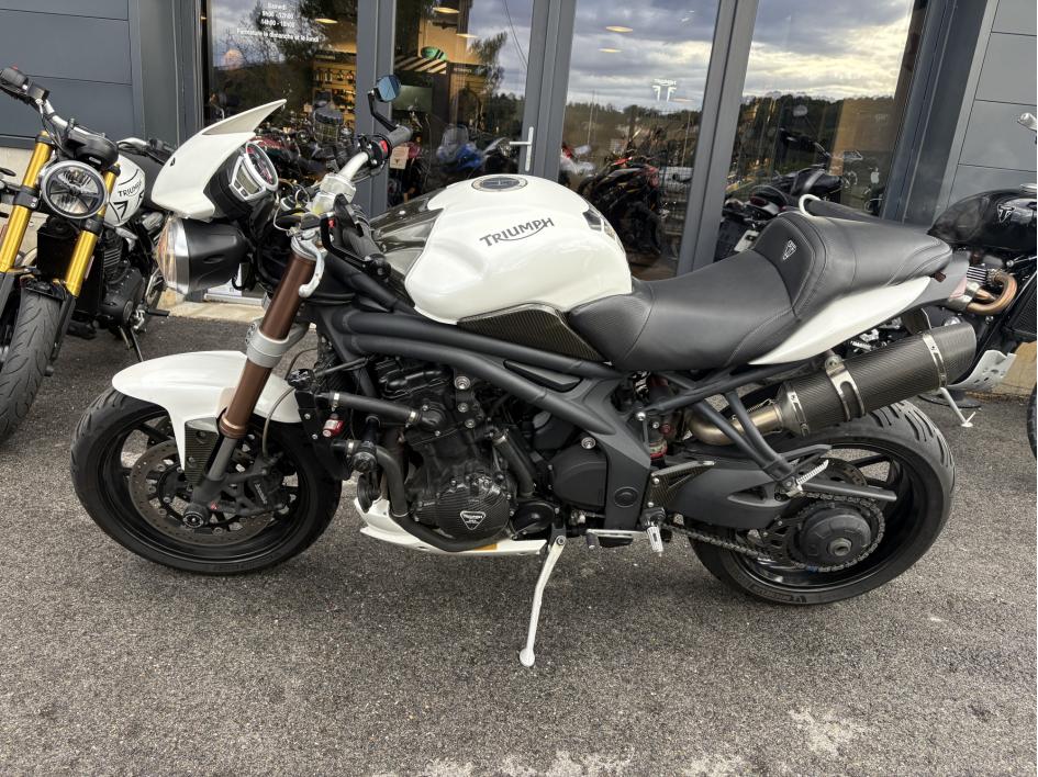 TRIUMPH SPEED TRIPLE 1050