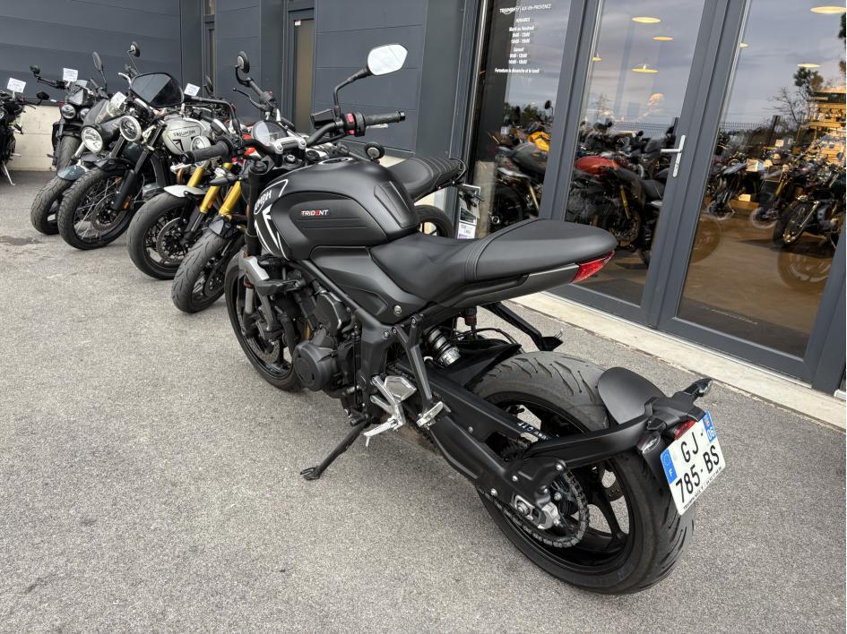 TRIUMPH TRIDENT 660 A2