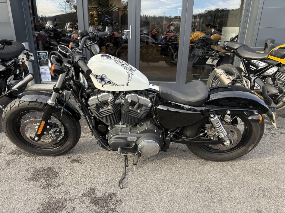 HARLEY-DAVIDSON SPORTSTER 1200