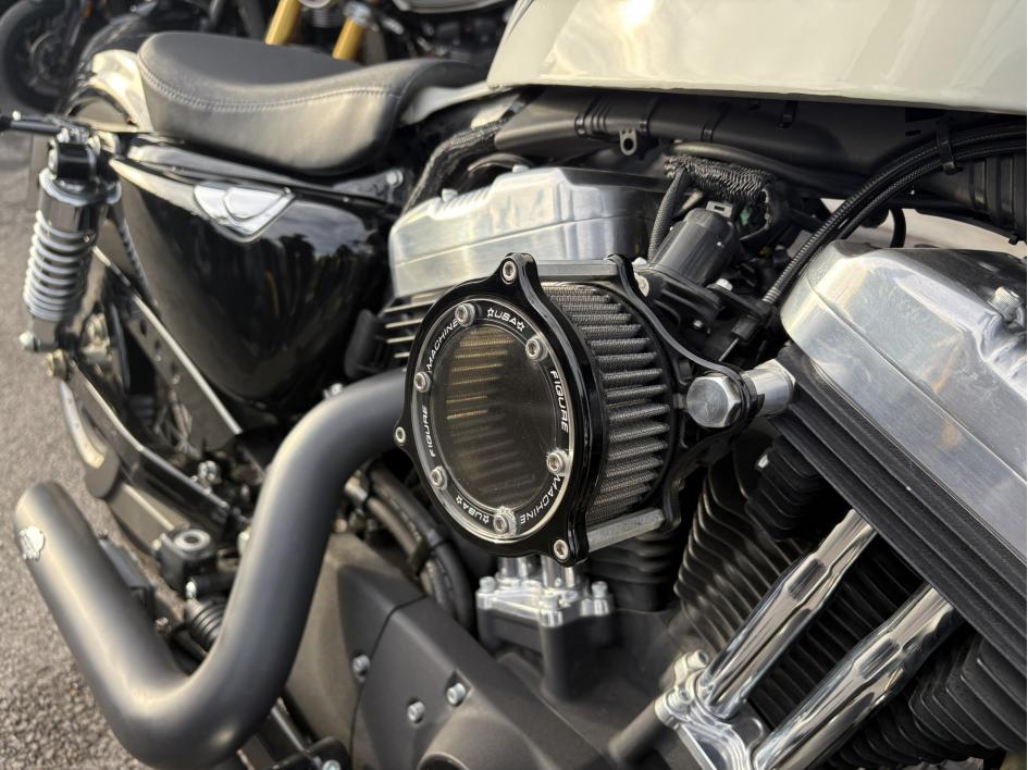 HARLEY-DAVIDSON SPORTSTER 1200