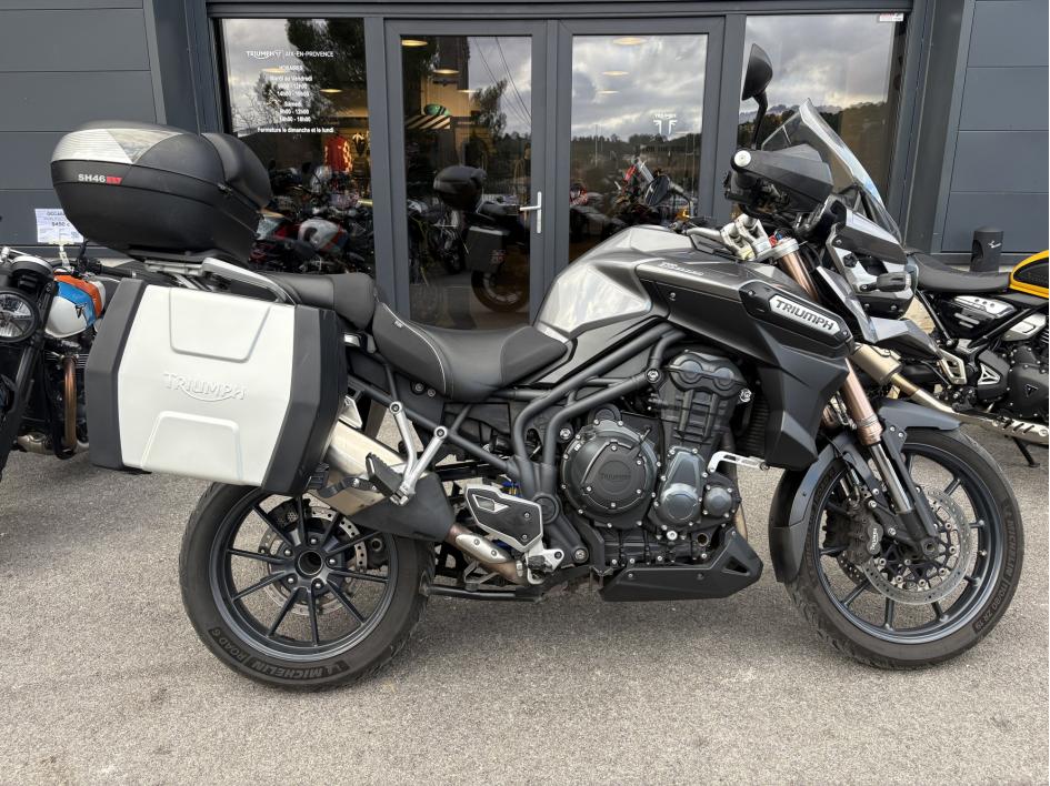 TRIUMPH TIGER 1200 EXPLORER