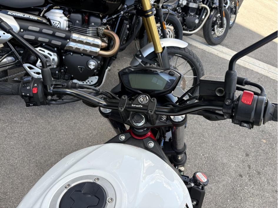 SUZUKI SV 650