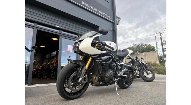 TRIUMPH SPEED TRIPLE 1200 RR