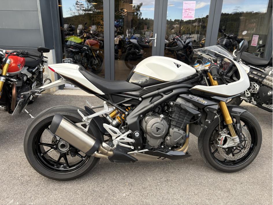 TRIUMPH SPEED TRIPLE 1200 RR
