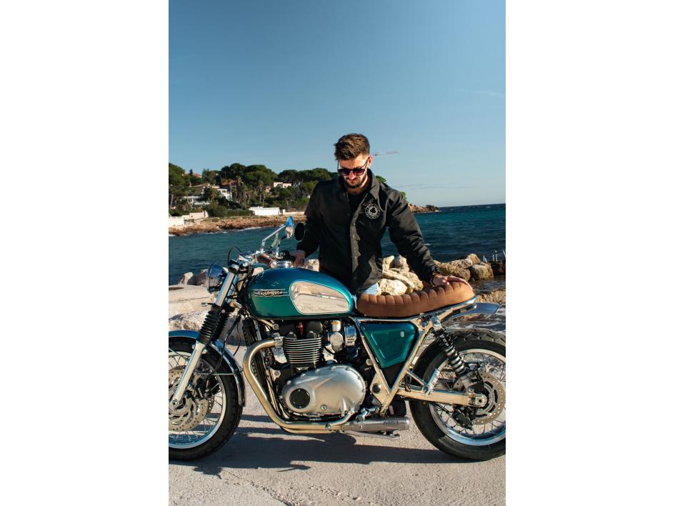 TRIUMPH BONNEVILLE T120 FCR RIDE N CHROME