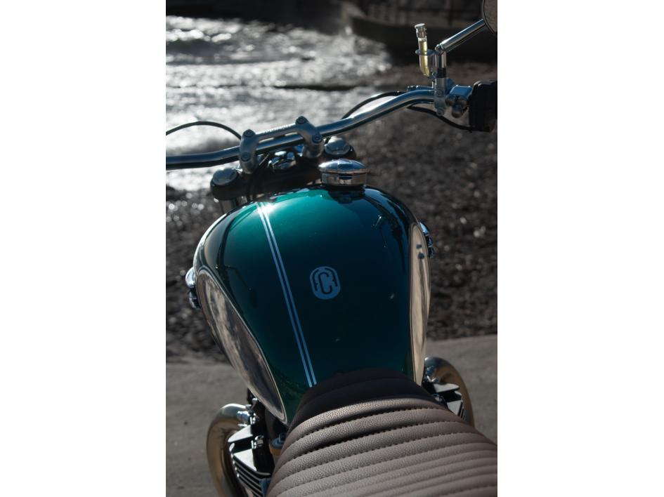 TRIUMPH BONNEVILLE T120 FCR RIDE N CHROME