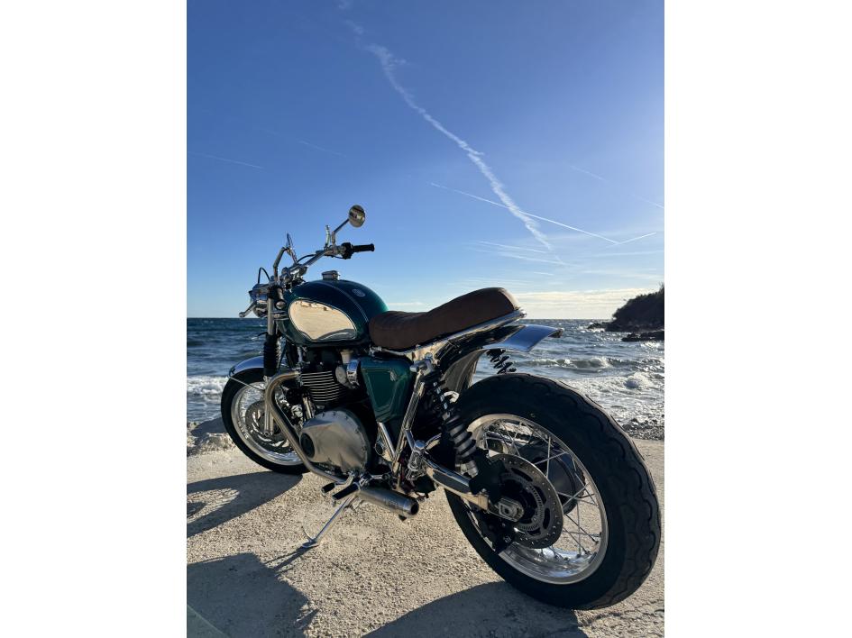 TRIUMPH BONNEVILLE T120 FCR RIDE N CHROME