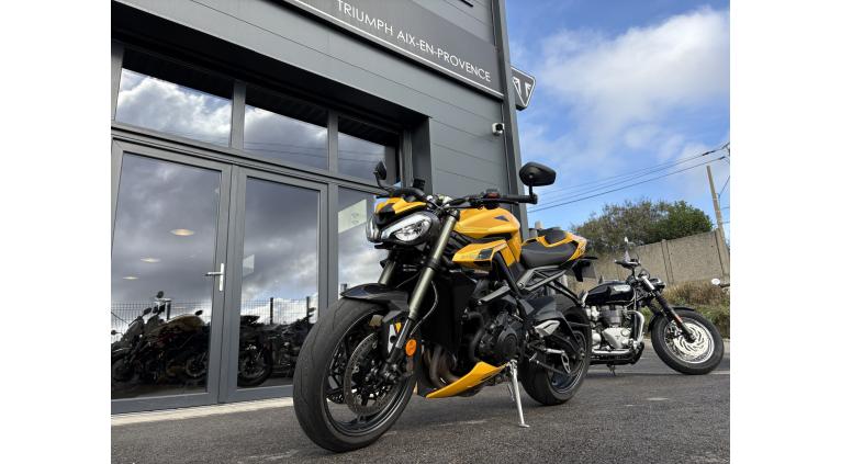 TRIUMPH STREET TRIPLE 765 RS