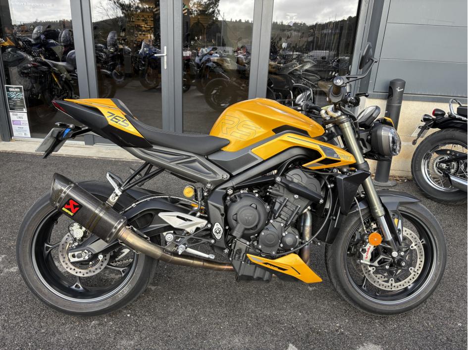 TRIUMPH STREET TRIPLE 765 RS